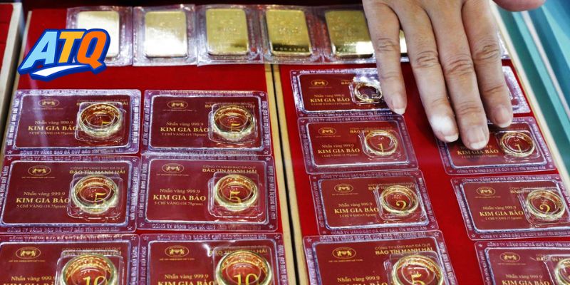 Giá vàng biến động mạnh khi chênh lệch giữa bán - mua rất lớn